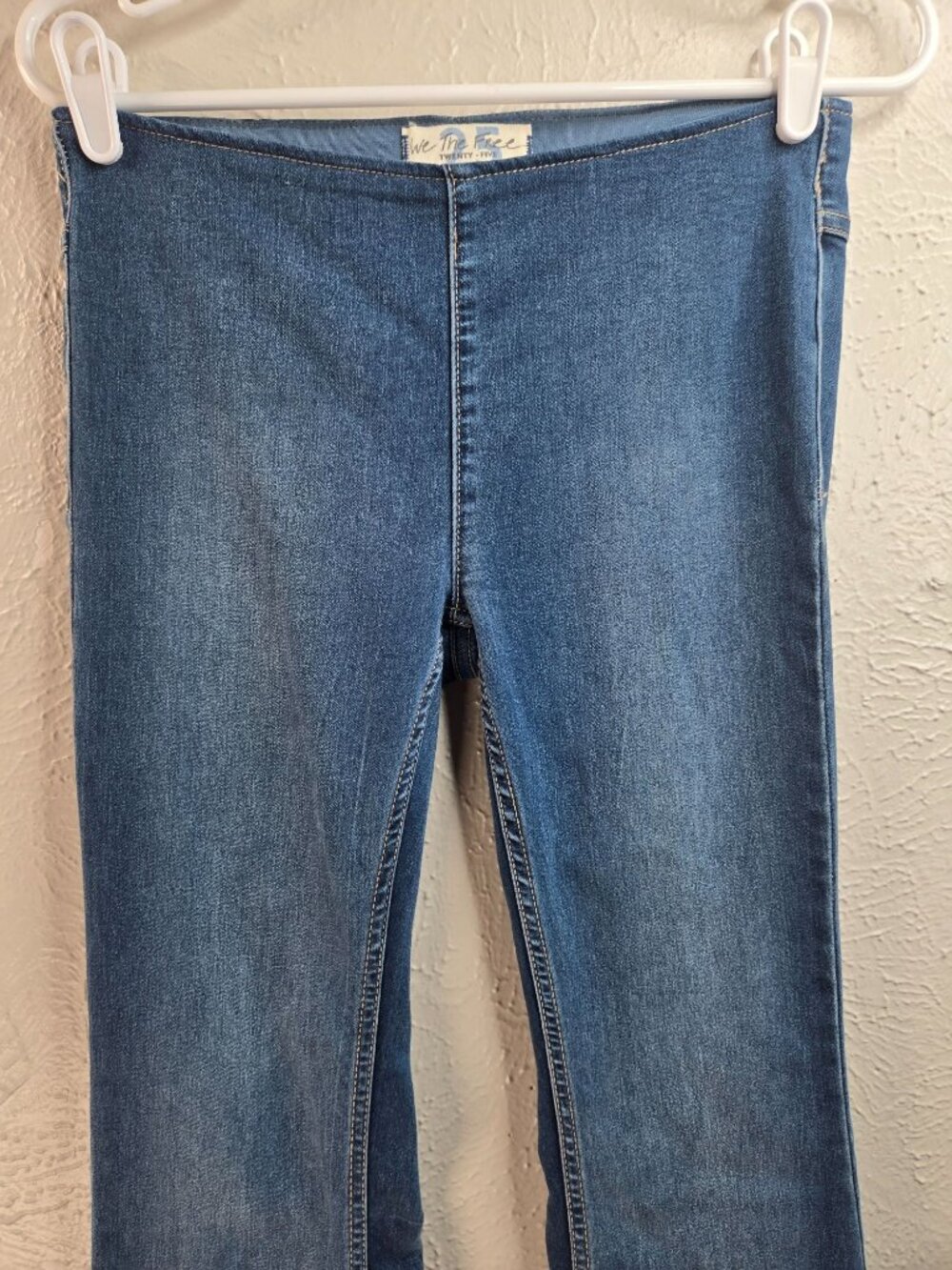 Free People Flare Jean 25 High Rise Blue Denim Stretch Pull On Bell Bottom Boho - Picture 4 of 8